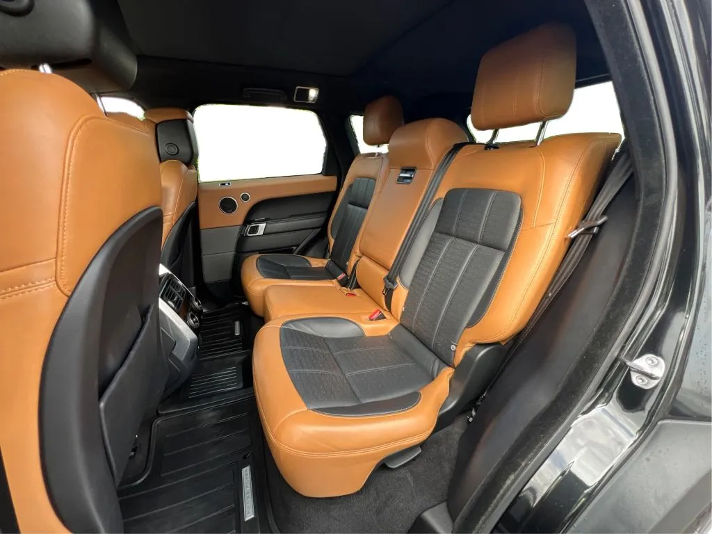 Land Rover Range Rover Sport photo 17