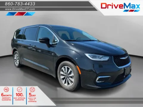 Black 2024 Chrysler Pacifica Hybrid Select Van 4D for sale in Manchester, CT