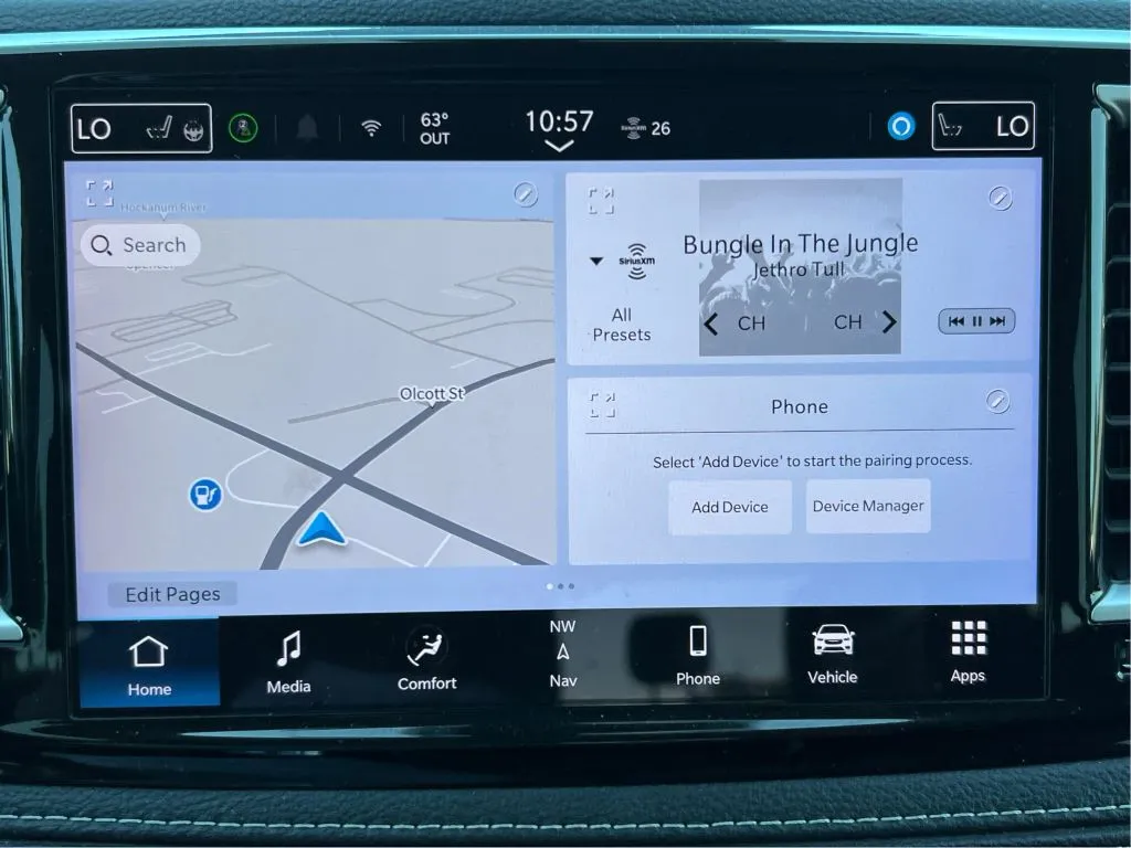 Chrysler Pacifica photo 20