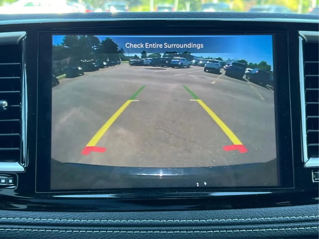 Chrysler Pacifica photo 39