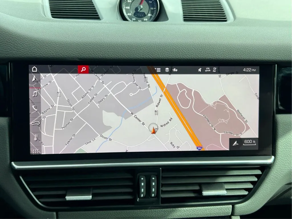 Porsche Cayenne photo 38
