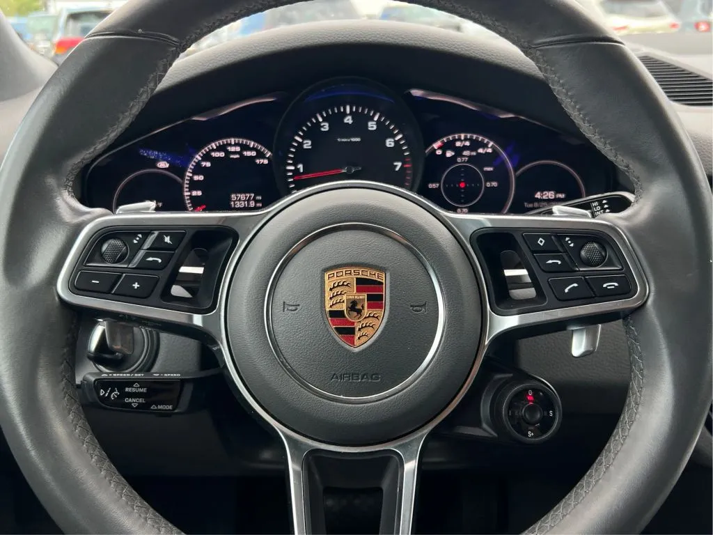 Porsche Cayenne photo 23