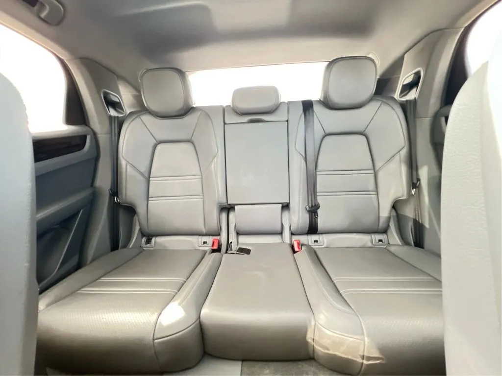Porsche Cayenne photo 19