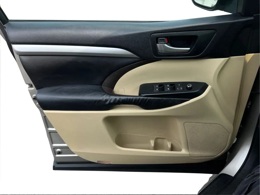 Toyota Highlander photo 25