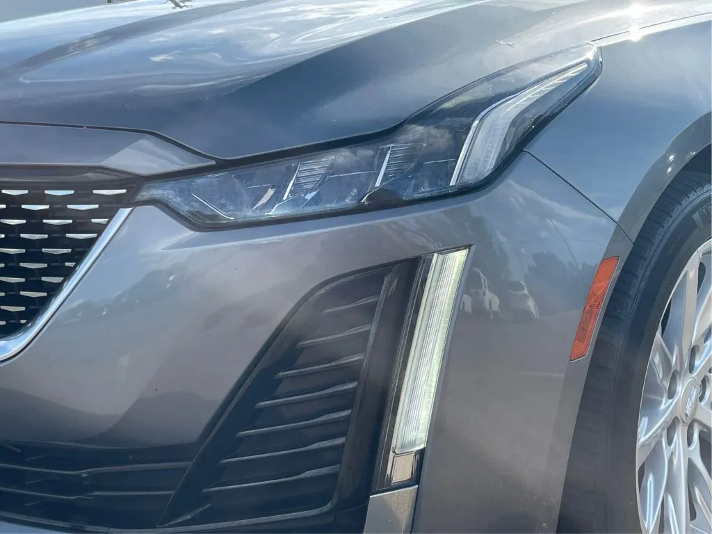 Cadillac CT5 photo 33