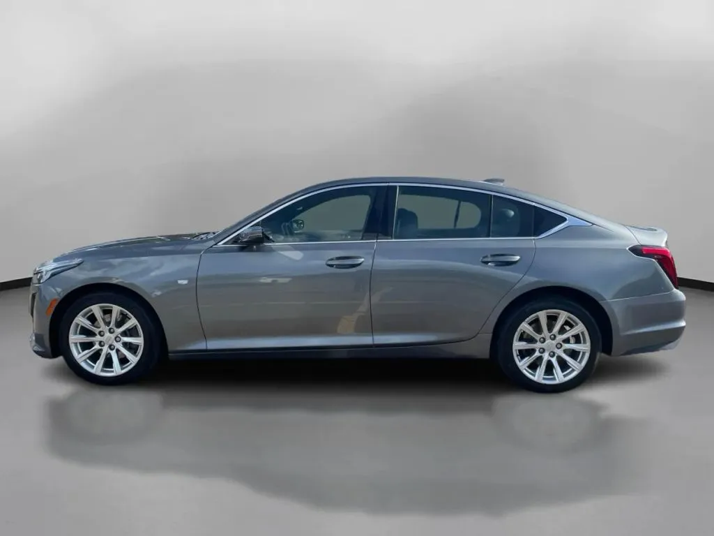 Cadillac CT5 photo 15