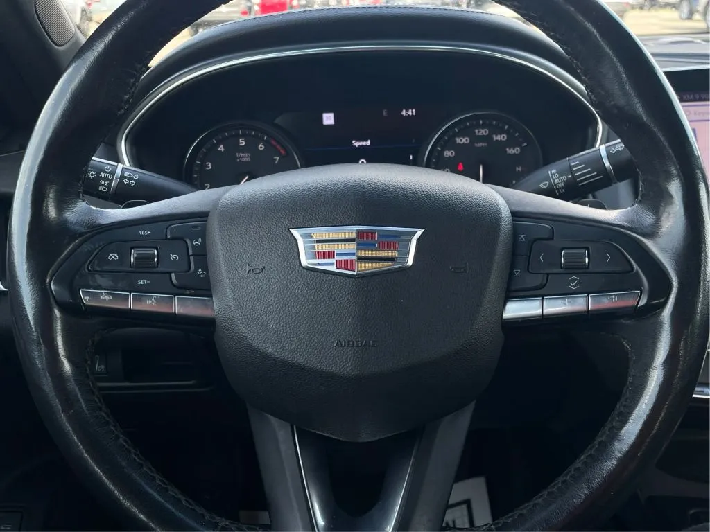 Cadillac CT5 photo 23