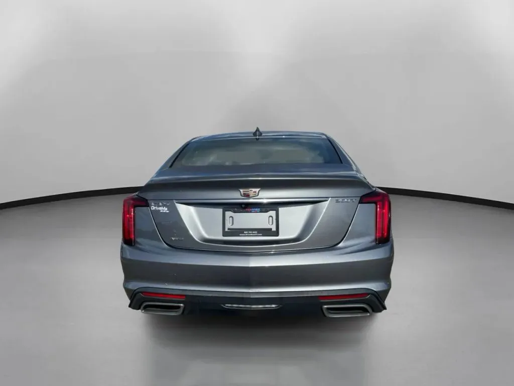 Cadillac CT5 photo 11