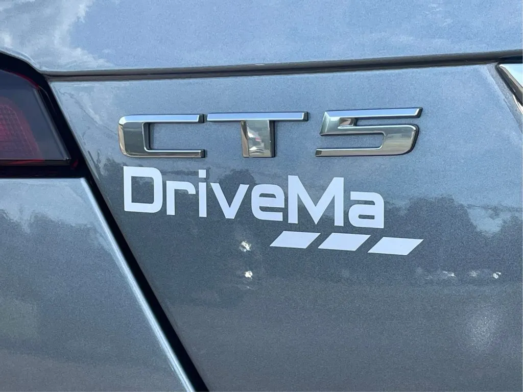 Cadillac CT5 photo 30