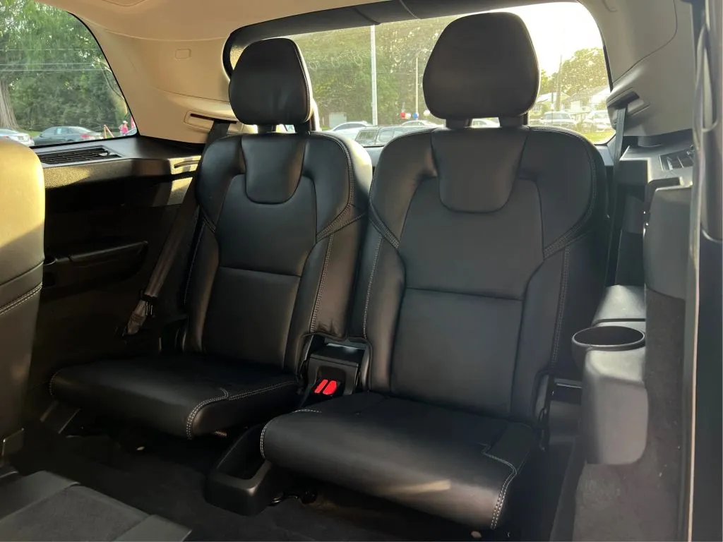 Volvo XC90 photo 47