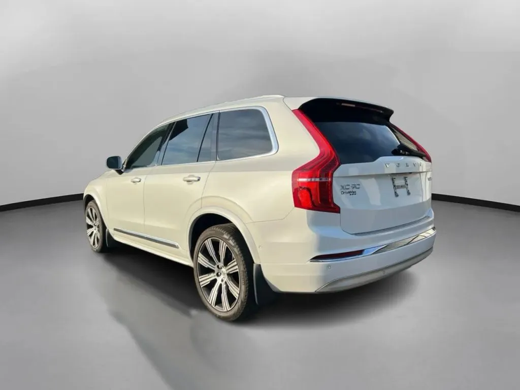 Volvo XC90 photo 13
