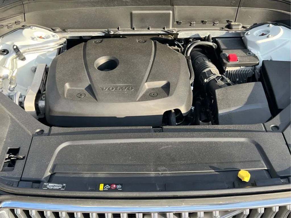 Volvo XC90 photo 29