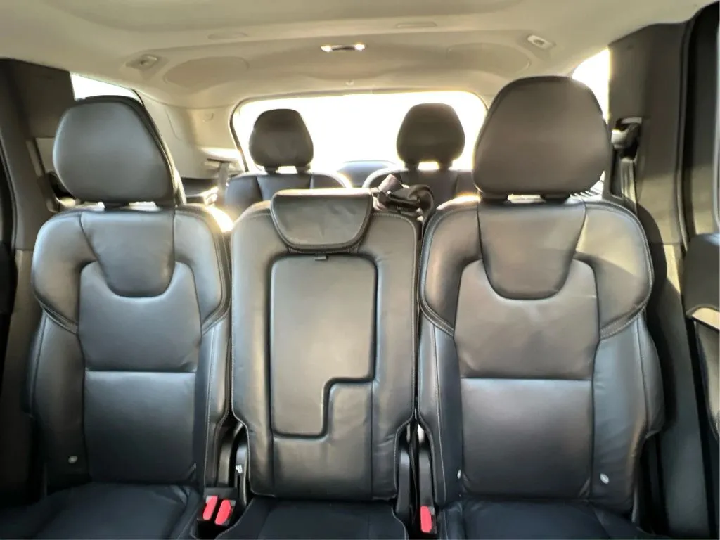 Volvo XC90 photo 19
