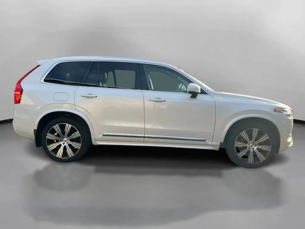 Volvo XC90 photo 7