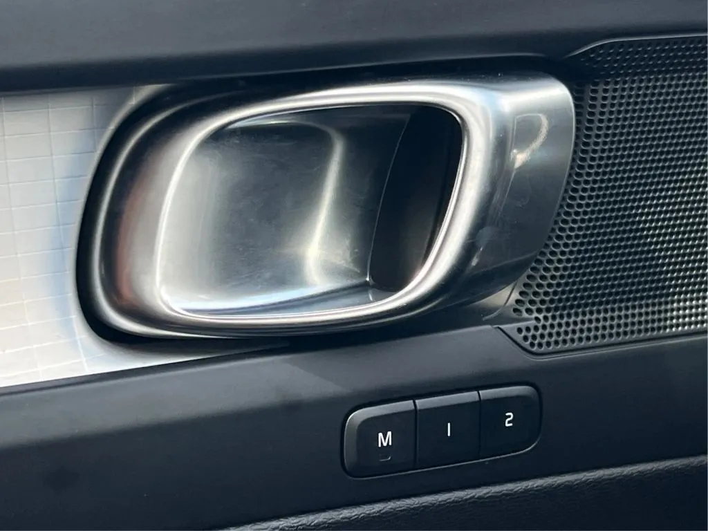 Volvo XC40 photo 44
