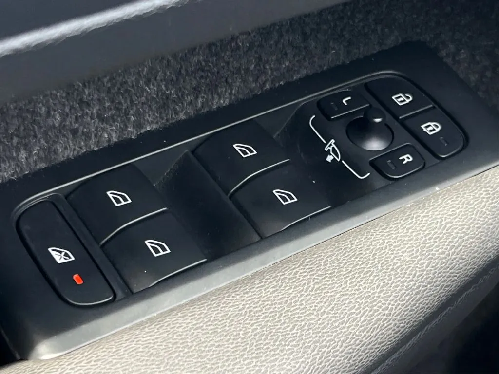 Volvo XC40 photo 43