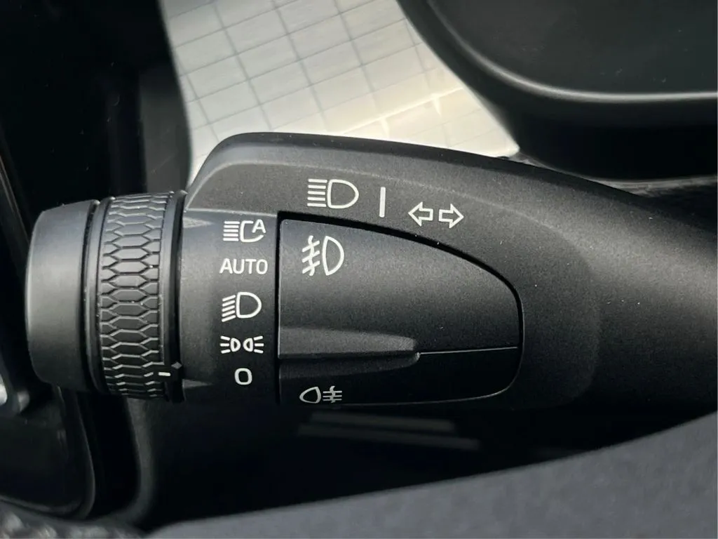Volvo XC40 photo 24