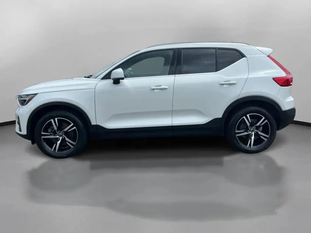 Volvo XC40 photo 15