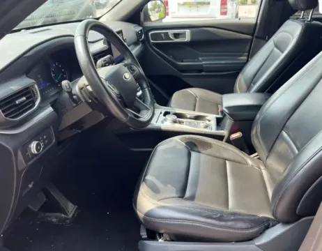 Another view of 2020 Ford Explorer XLT Sport Utility 4D for sale in Manchester, CT at Drivemax
