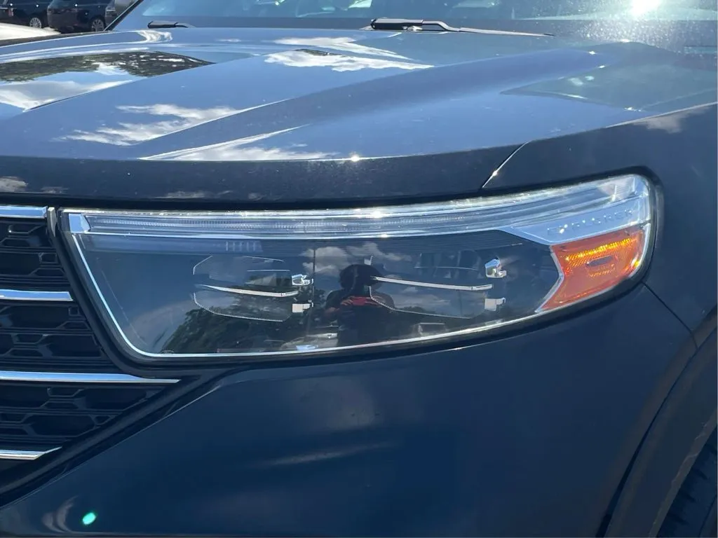 Ford Explorer photo 32