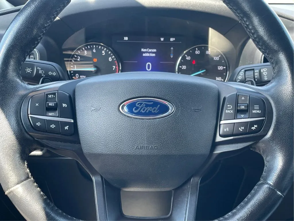 Ford Explorer photo 23