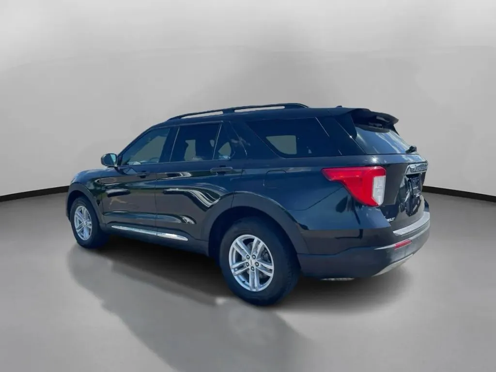 Ford Explorer photo 13