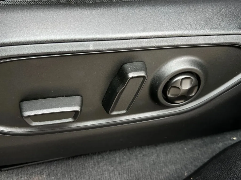 Jeep Grand Cherokee photo 25