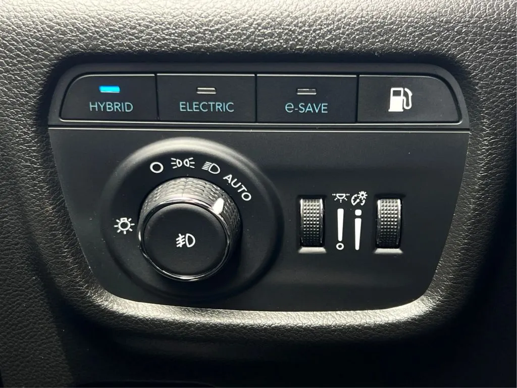 Jeep Grand Cherokee photo 24