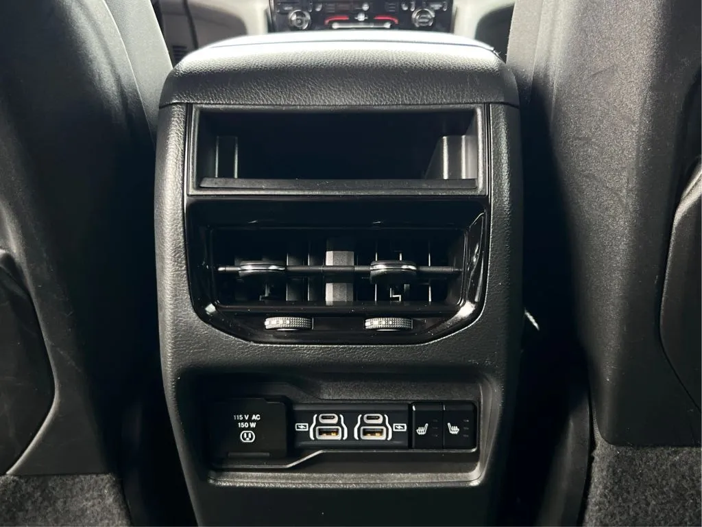 Jeep Grand Cherokee photo 47
