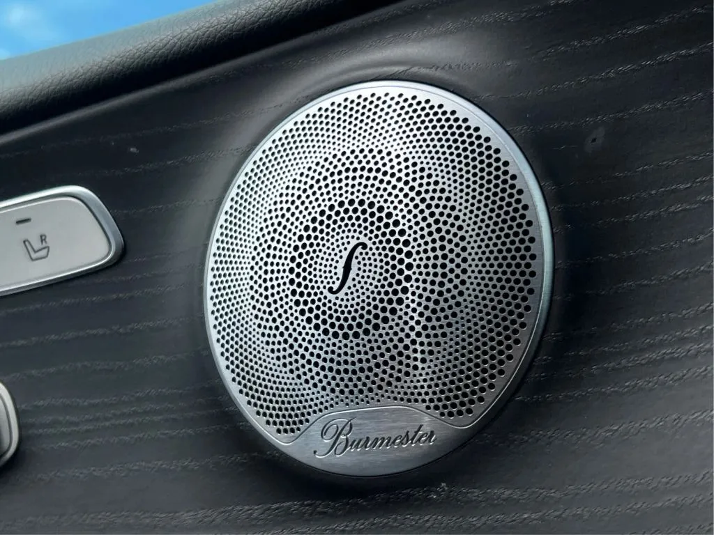 Mercedes-Benz E-Class photo 45