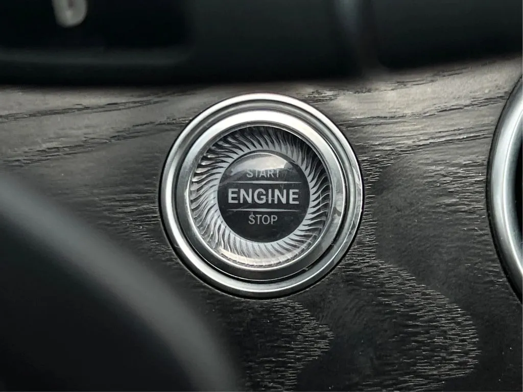 Mercedes-Benz E-Class photo 43