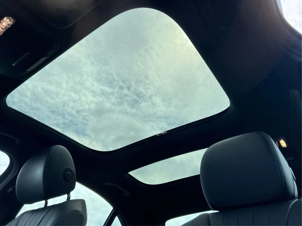 Mercedes-Benz E-Class photo 27