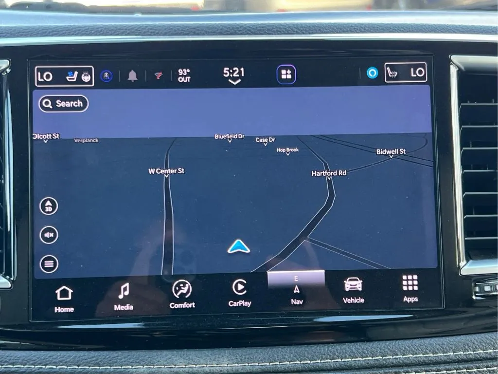 Chrysler Pacifica photo 38