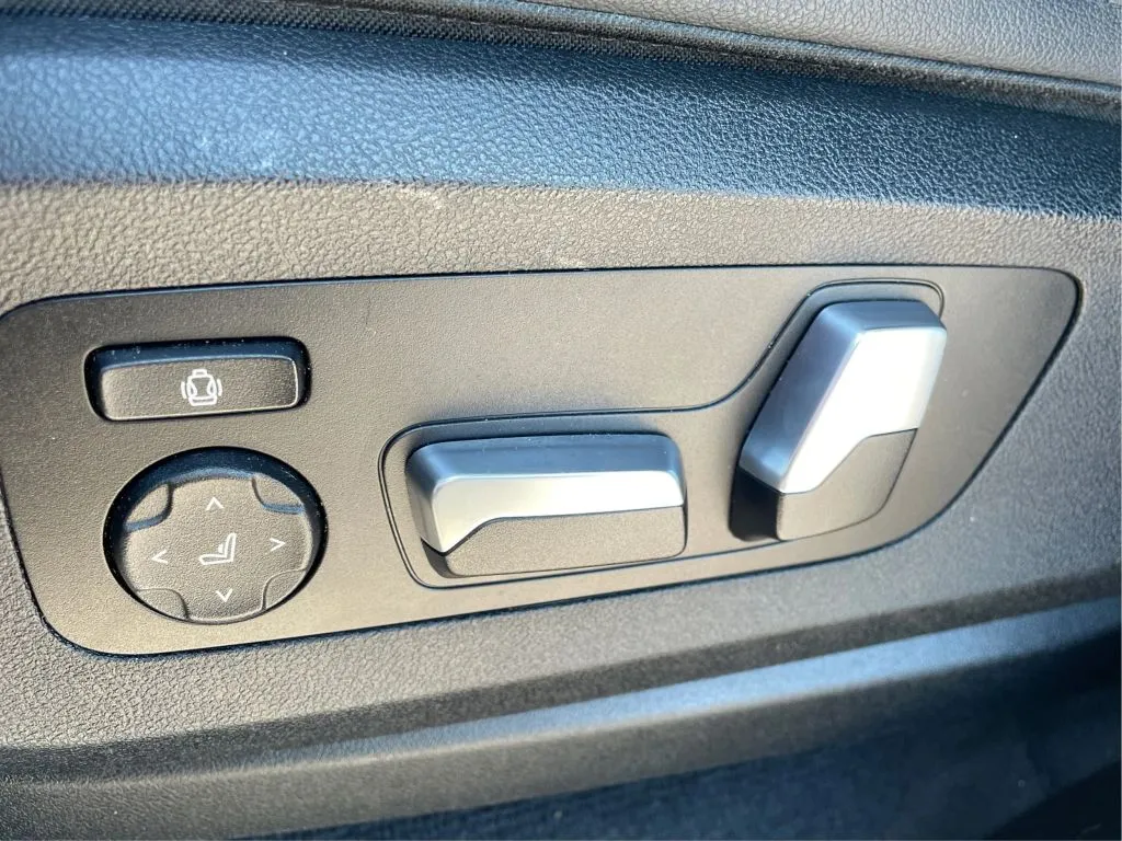 BMW X5 photo 25