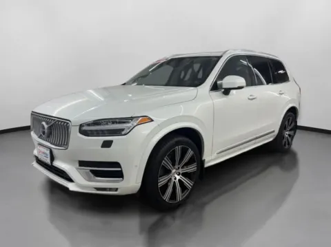 More photos of 2022 Volvo XC90 T6 Inscription Sport Utility 4D at Drivemax, CT