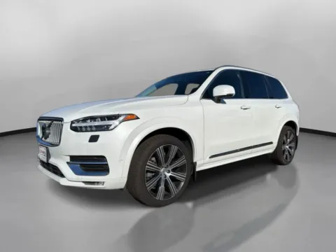More photos of 2022 Volvo XC90 T6 Inscription Sport Utility 4D at Drivemax, CT