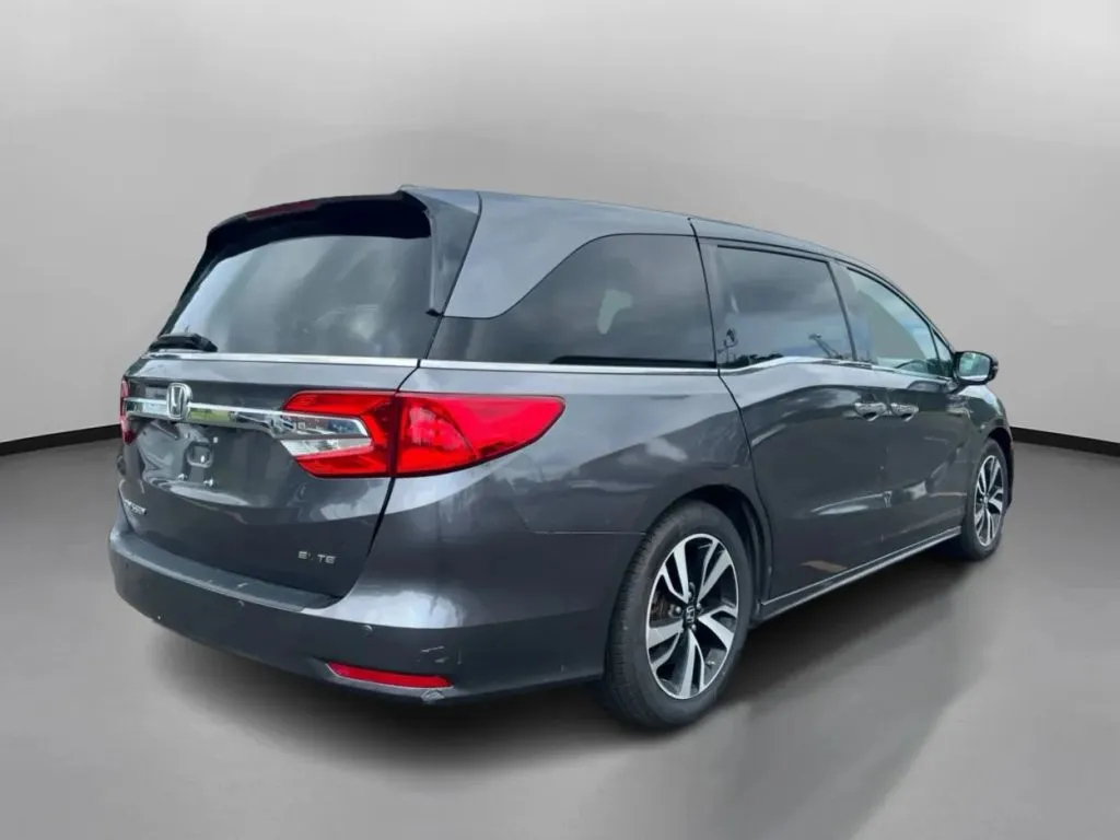 Honda Odyssey photo 9