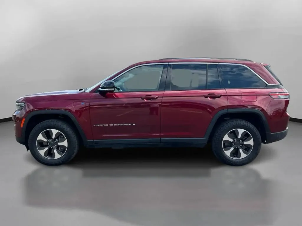 Jeep Grand Cherokee photo 15