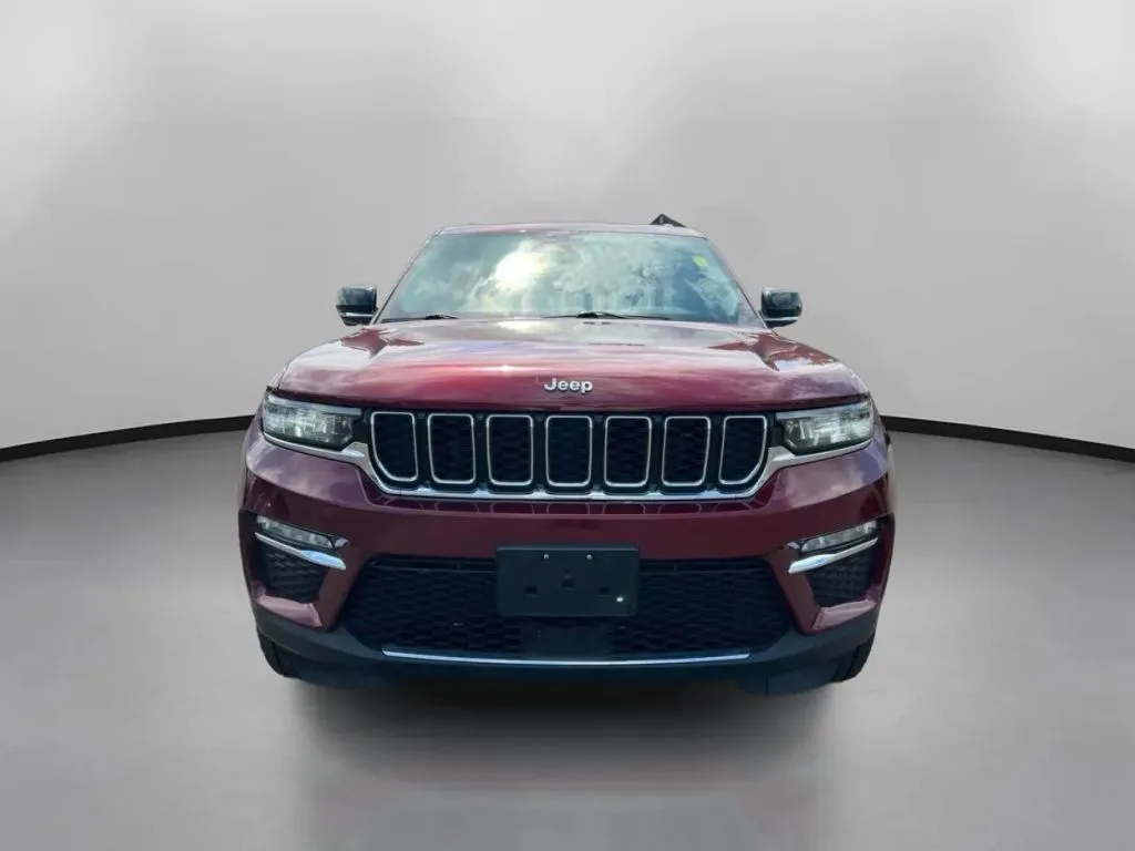 Jeep Grand Cherokee photo 3
