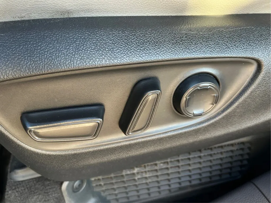 Toyota Sienna photo 25