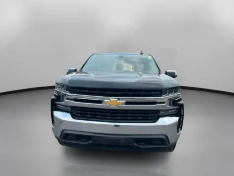 Another view of 2019 Chevrolet Silverado 1500 Crew Cab LT Pickup 4D 6 1/2 ft for sale in Manchester, CT at Drivemax