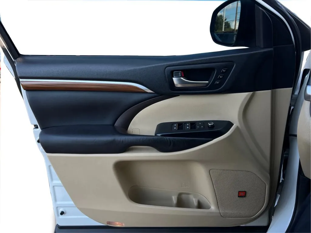 Toyota Highlander photo 26