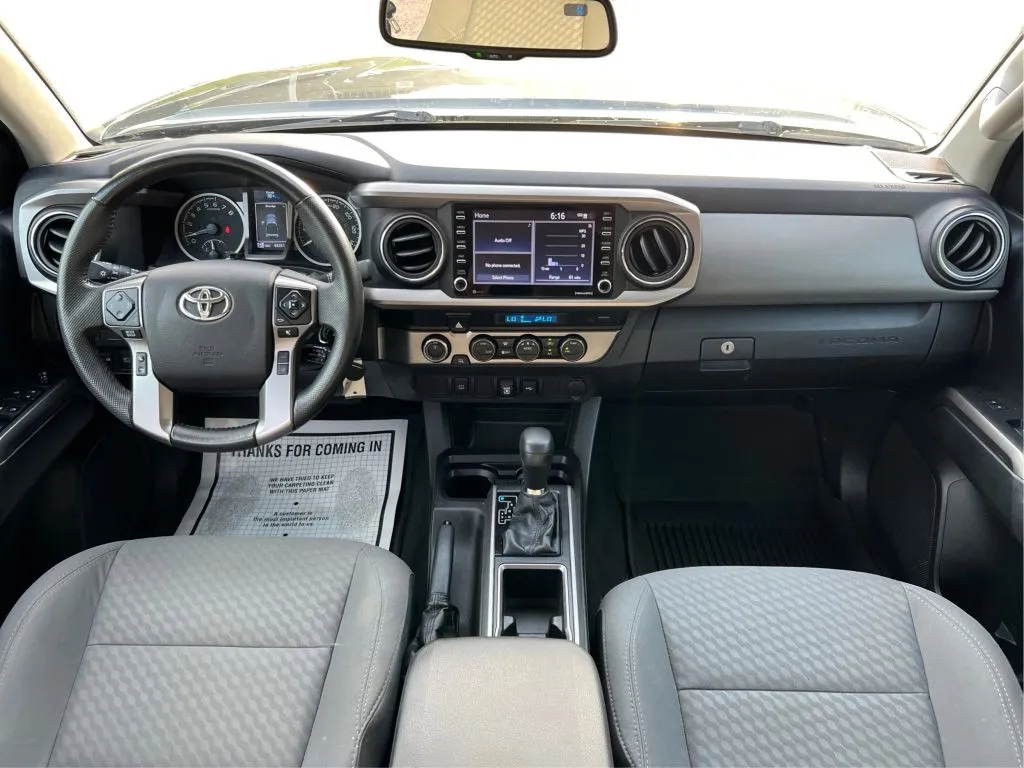 Toyota Tacoma photo 36