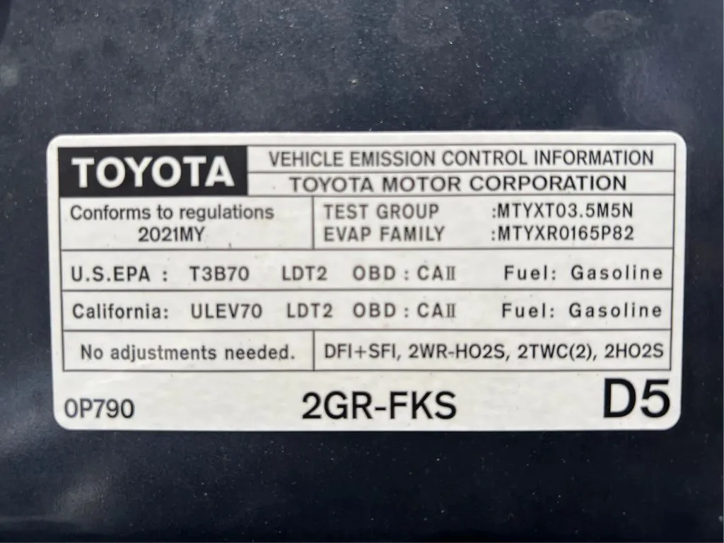 Toyota Tacoma photo 27