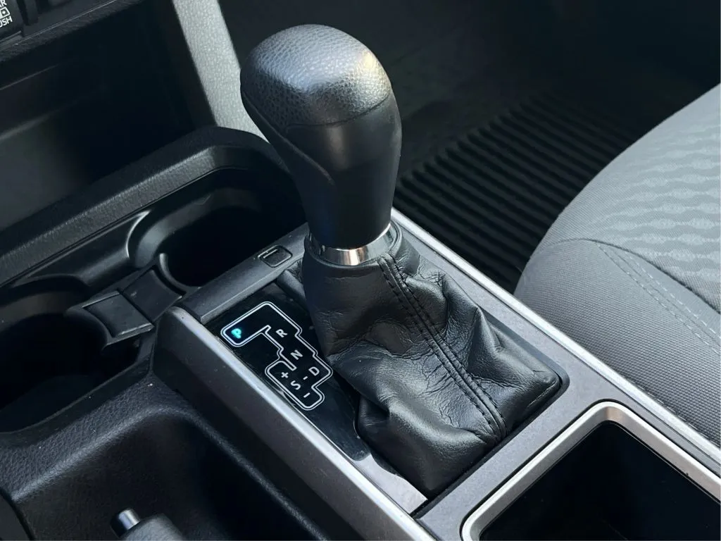 Toyota Tacoma photo 43