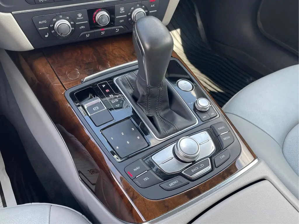 Audi A6 photo 21