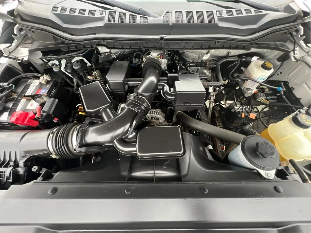Ford F-350 photo 27