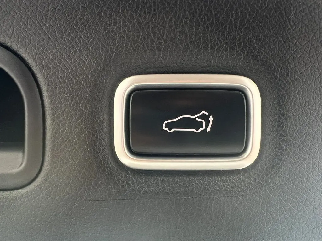 Kia Stinger photo 21