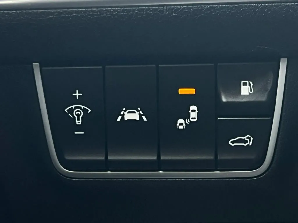 Kia Stinger photo 25
