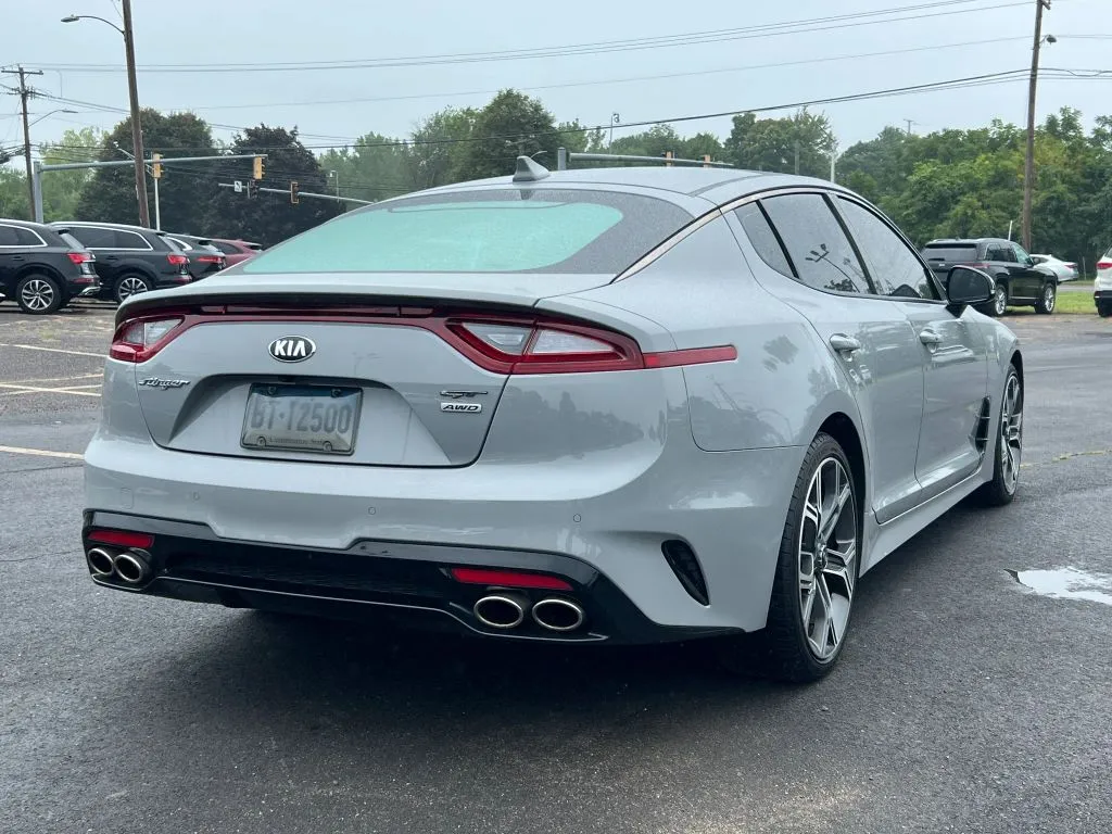 Kia Stinger photo 6